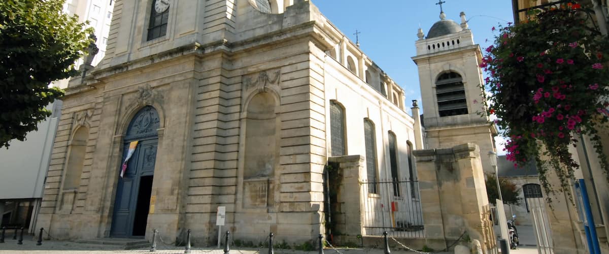 Ville de Choisy-le-Roi, Cathédrale Saint-Louis construite par Gabriel à la demande de louis XV, département du Val-de-Marne, France