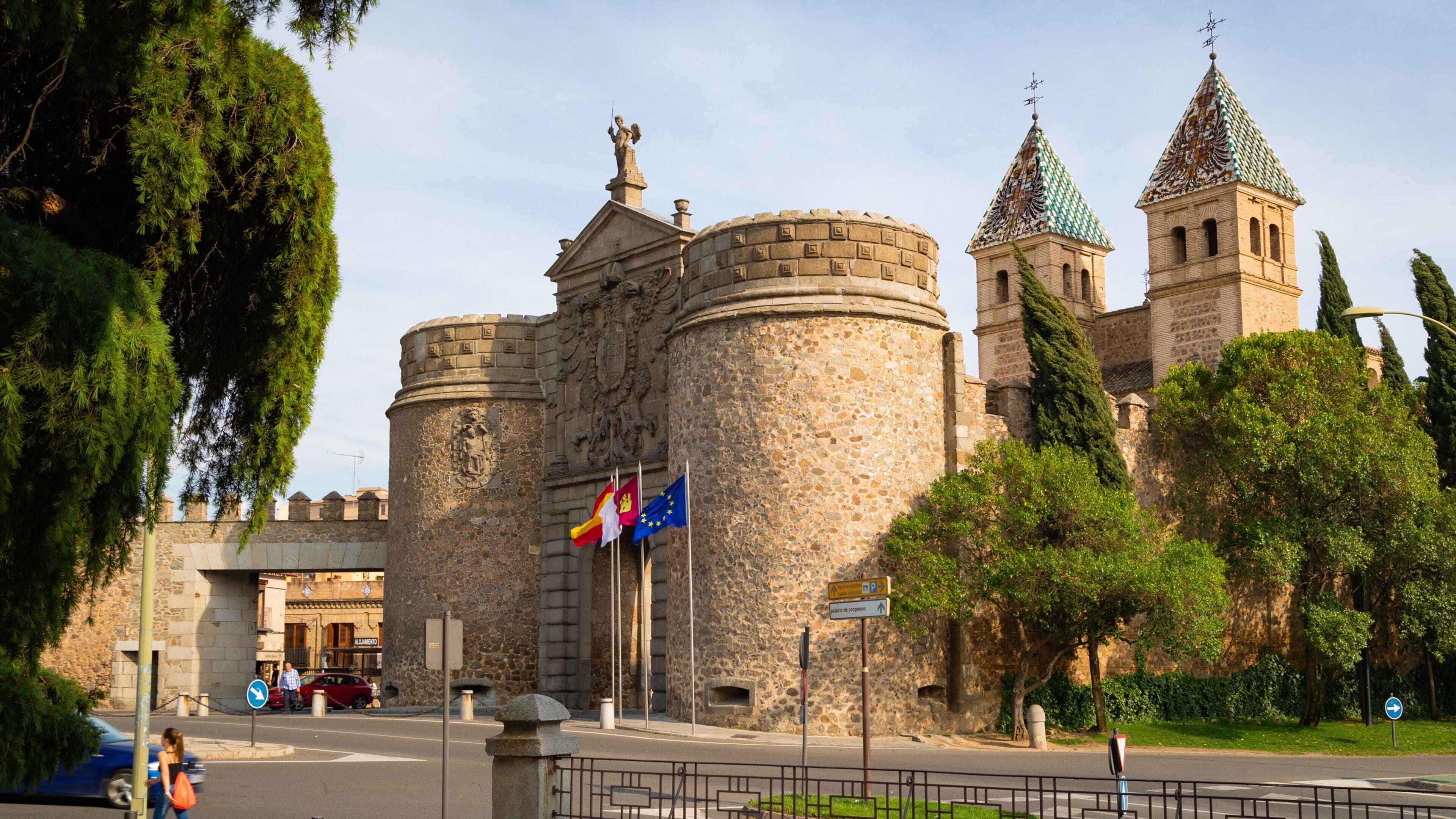 Puerta Bisagra City Gate featuring heritage architecture