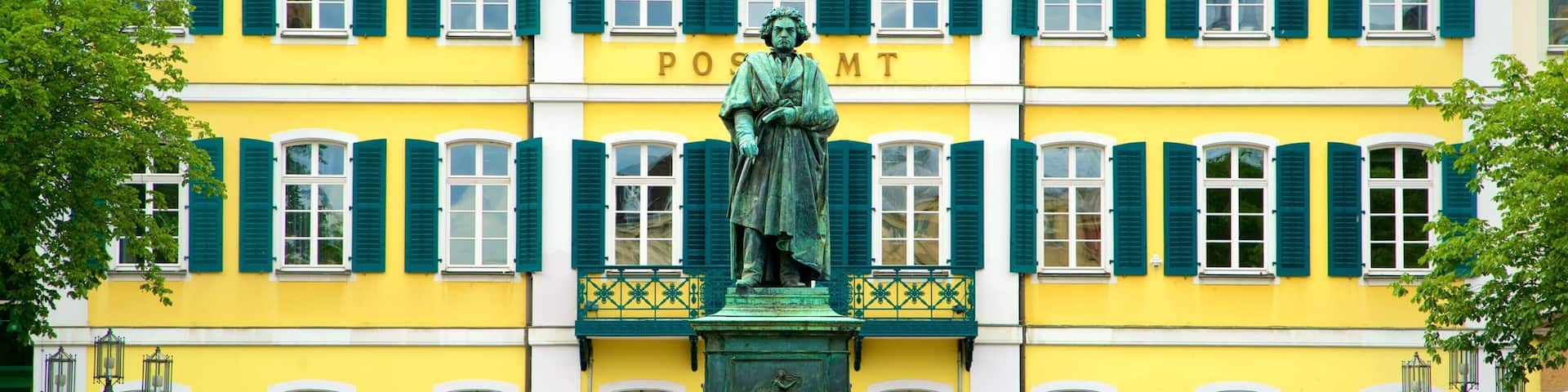Beethoven Monument featuring a statue or sculpture