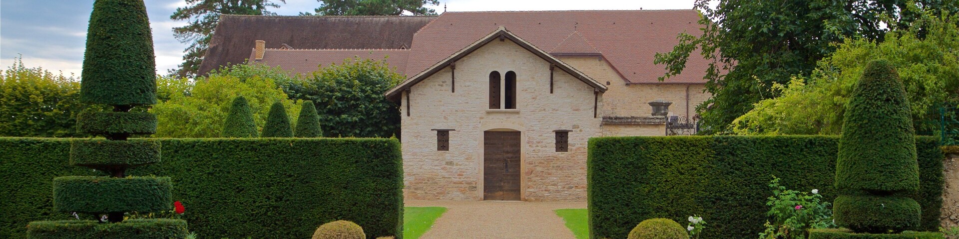 ChĂąteau de Pommard qui includes parc et maison