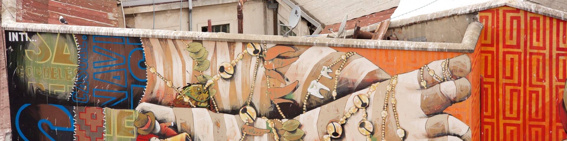 Mirador Paseo Gervasoni showing outdoor art