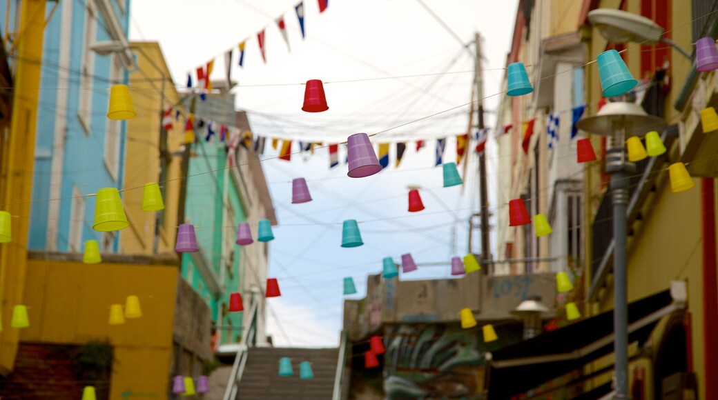 Paseo Gervasoni ofreciendo arte al aire libre