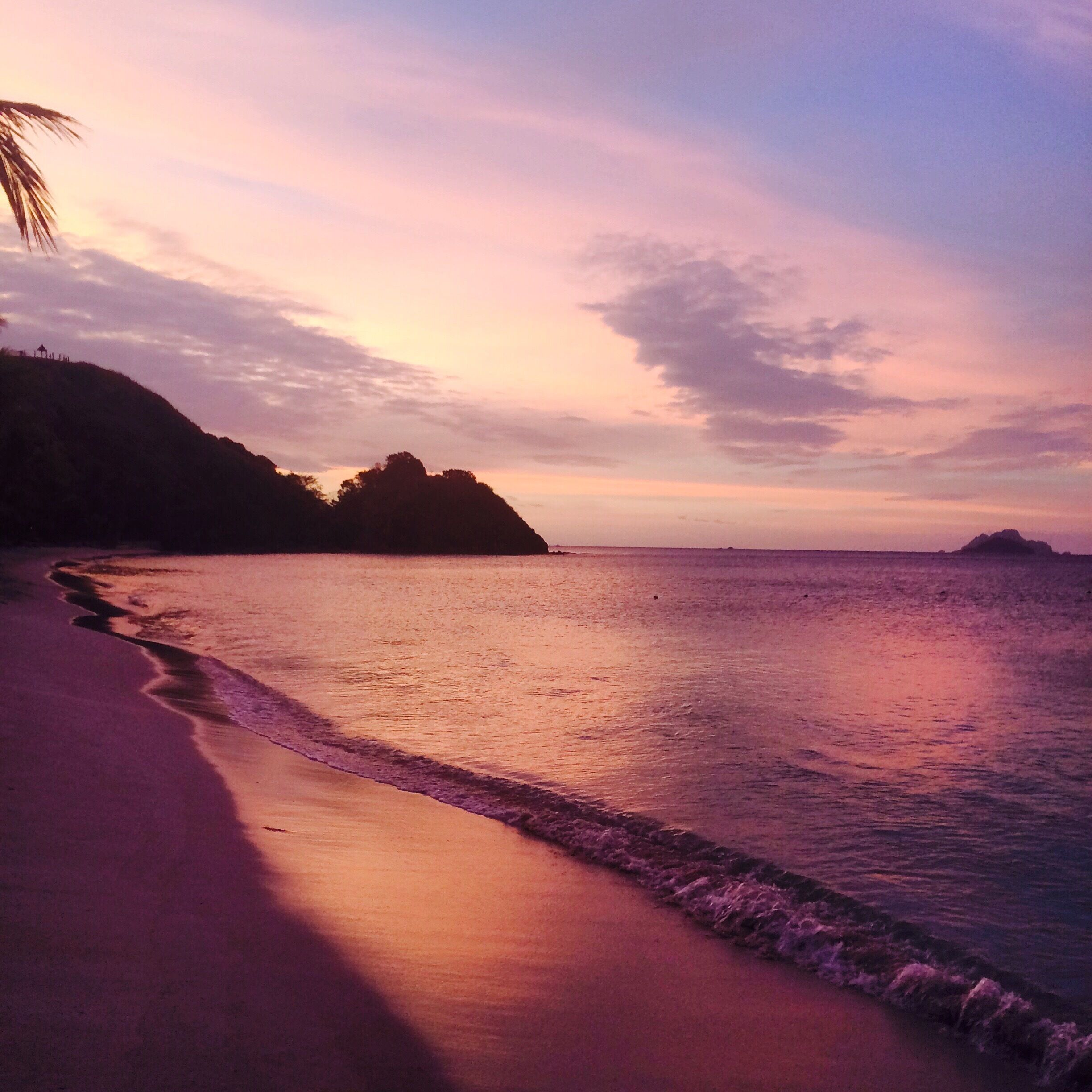 A little island called mana off of Fiji #EndlessSummer 