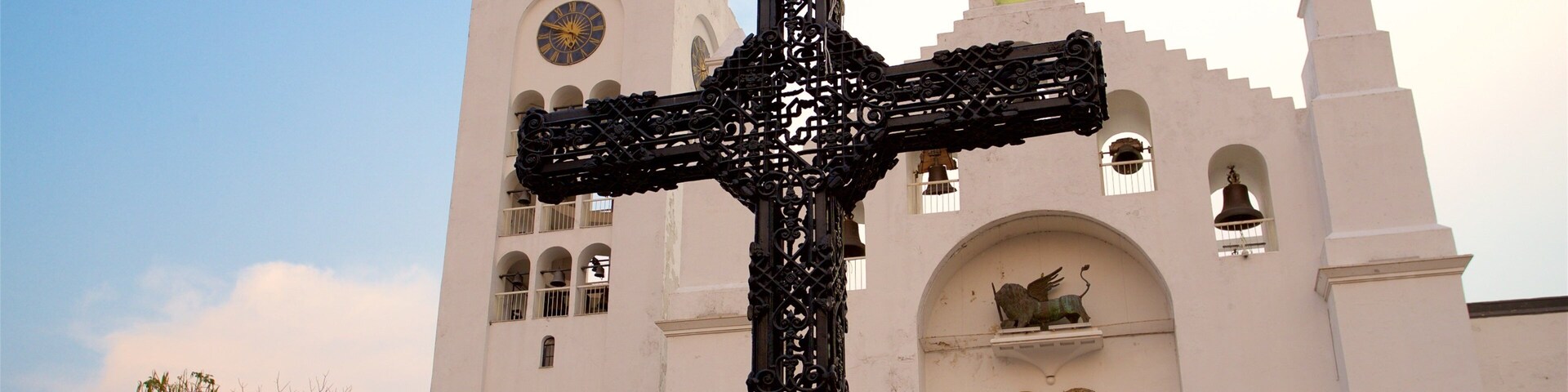 San Marcos Cathedral showing religious elements, heritage elements and a church or cathedral