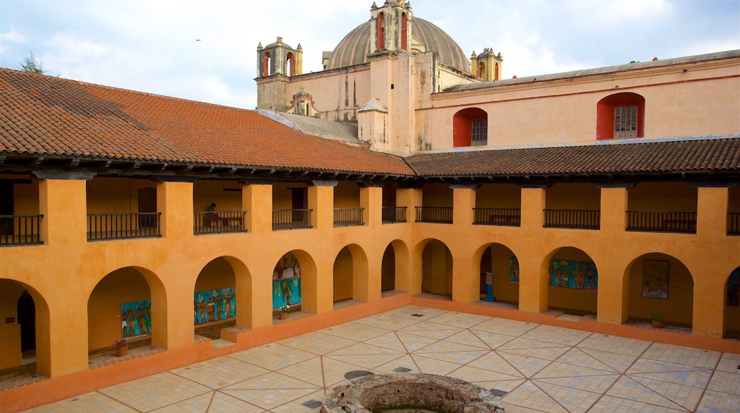 Templo & Ex-Convento de Santo Domingo