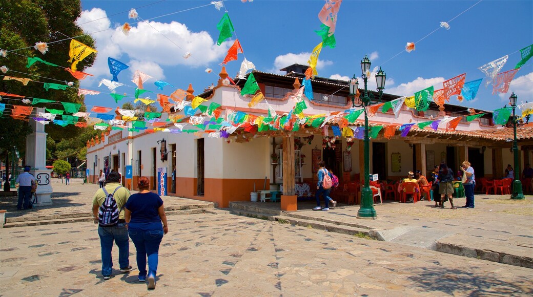 Mercado de Artesanías y también una pareja