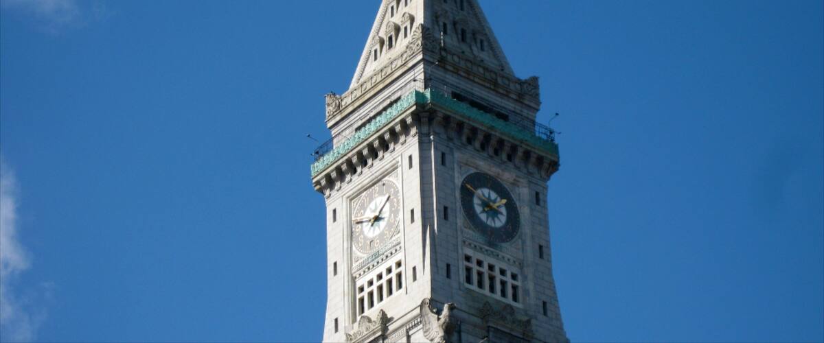 Custom House Maritime Museum which includes heritage architecture