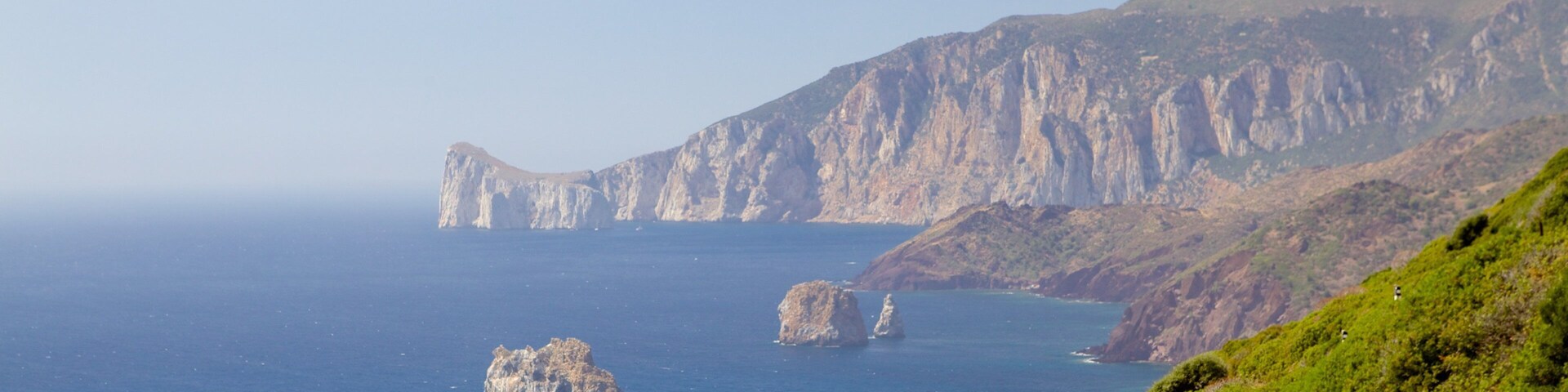 Porto Flavia que inclui litoral acidentado