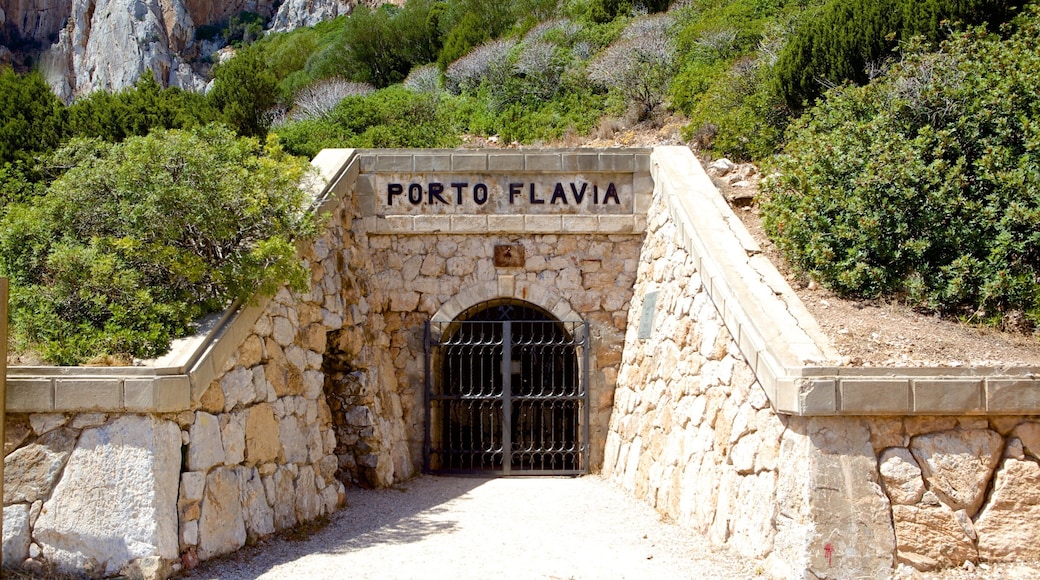 Porto Flavia showing heritage architecture