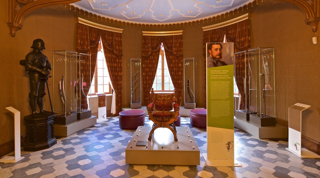 格拉尼茨狩獵小屋 呈现出 內部景觀 和 指示牌