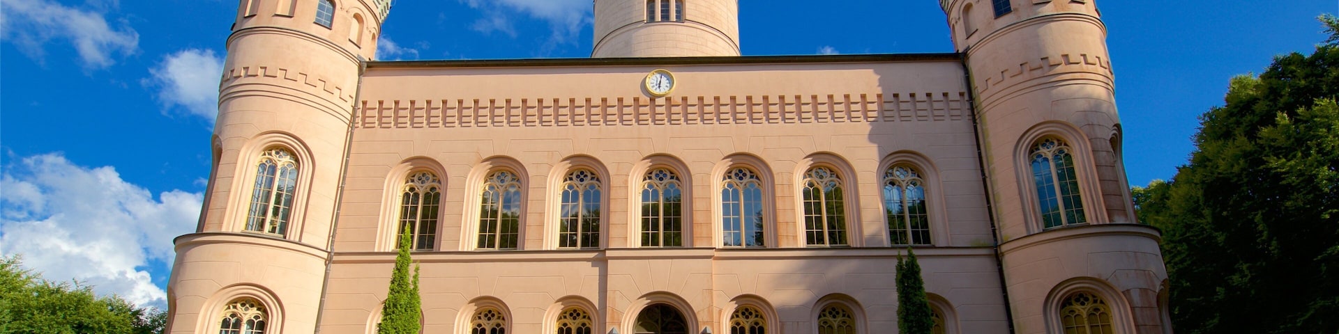 Granitz Hunting Lodge showing heritage architecture