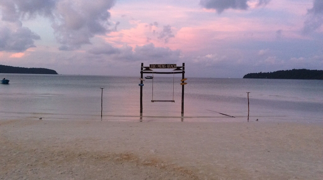 Beautiful deserted beach. Mine for the day.
