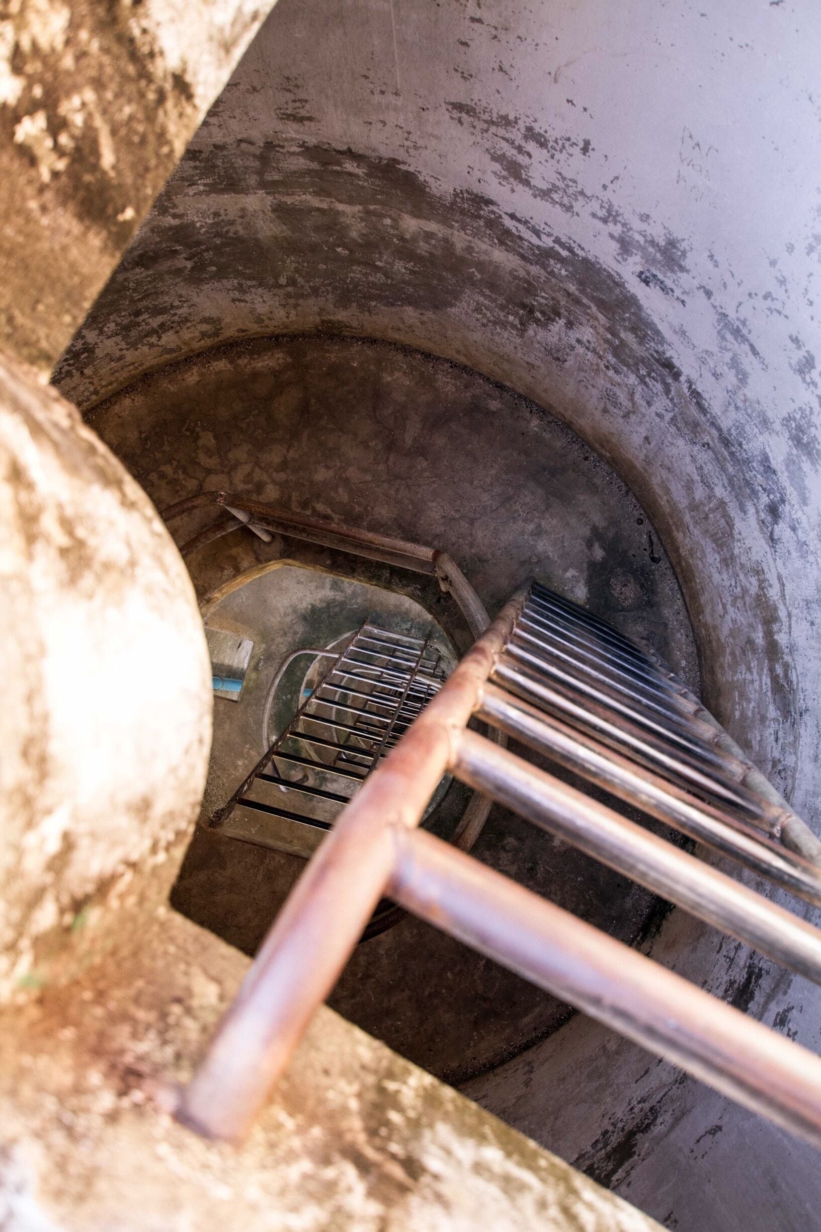 The #lighthouse on Koh Rong Sanloem, #Cambodia 🇰🇭 takes quite a walk to get to, but it’s worth it if you love #abandoned places and great views! This is the ladder up the lighthouse, which is a little tight for someone as tall (and fat) as me.
#LifeAtExpedia