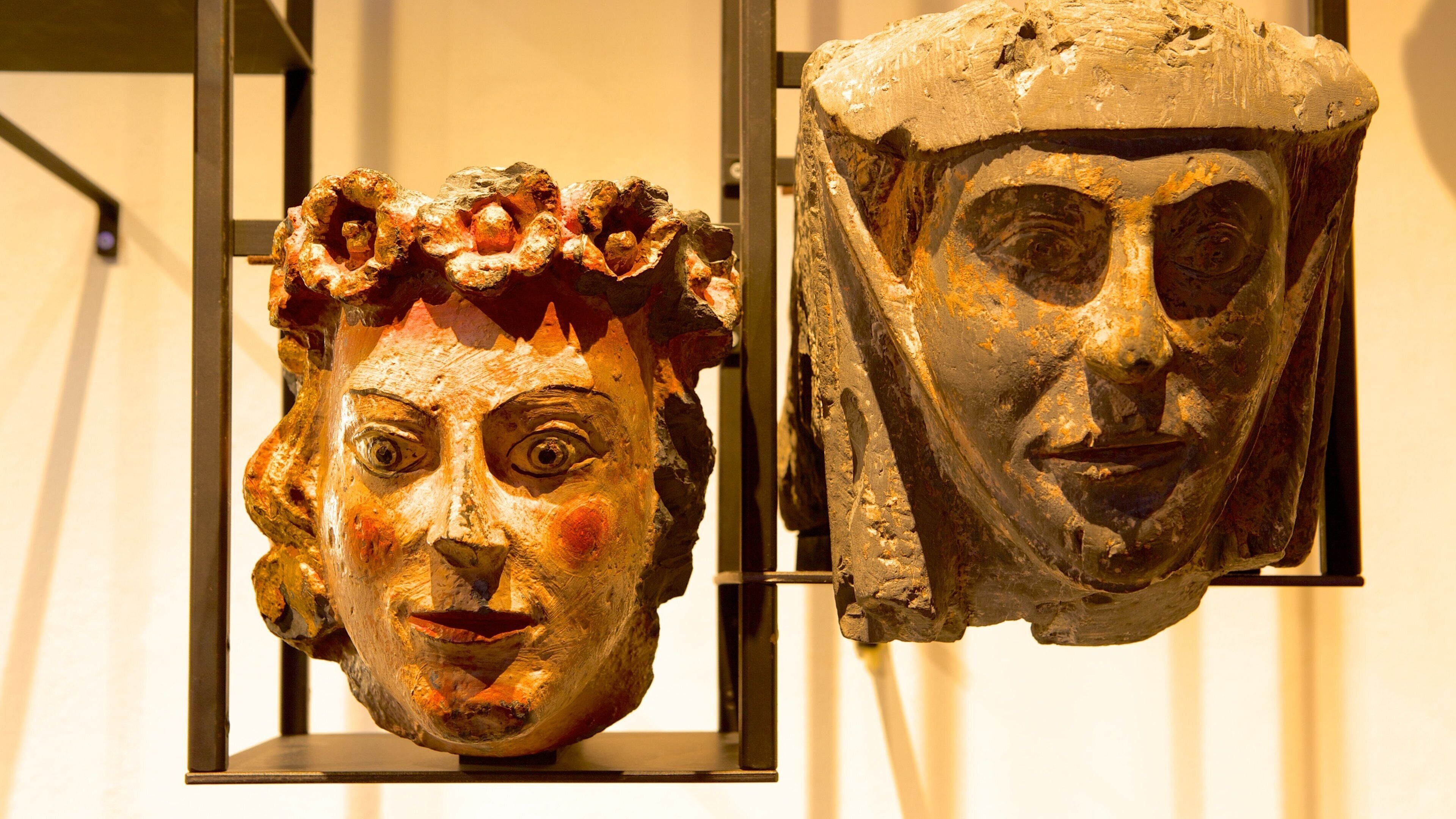 พิพิธภัณฑ์ STAM Ghent City แสดง การตกแต่งภายใน และ อนุสาวรีย์หรือรูปปั้น