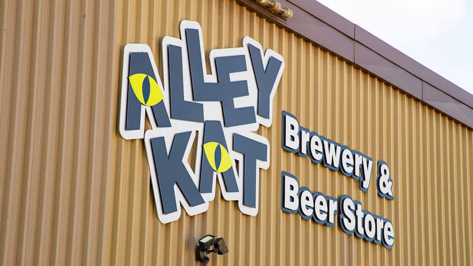 Alley Kat Brewery featuring signage