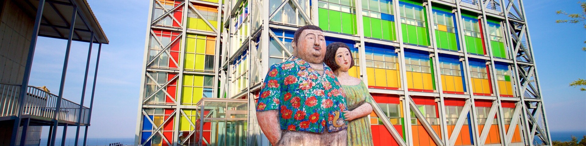 Haslla Art World caracterizando arte ao ar livre