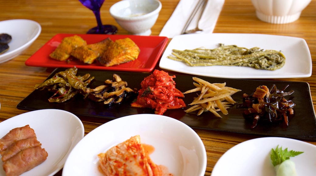 Haslla Art World which includes interior views and food