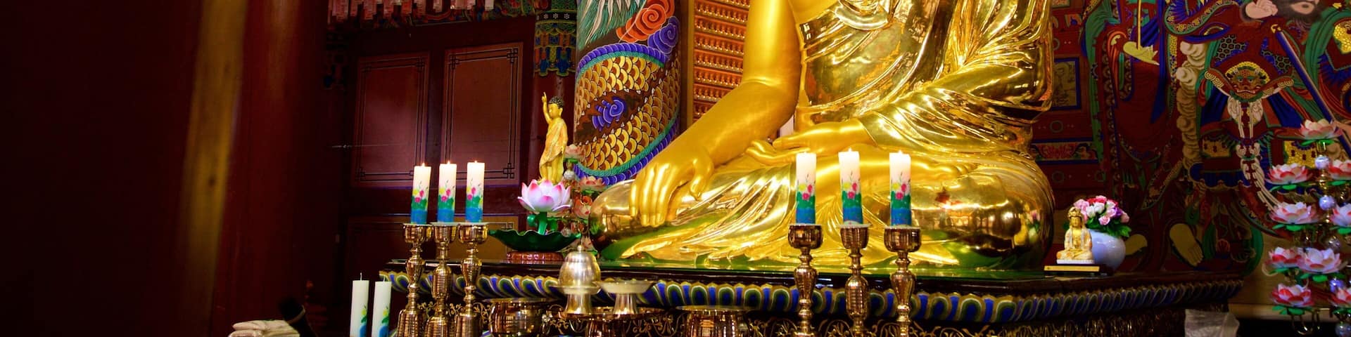 Woljeongsa Temple showing a temple or place of worship, interior views and heritage elements