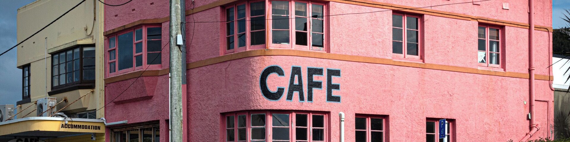 The town of Bluff is located at the south of the southern island of New Zealand, actually it's the southernmost town in mainland New Zealand, and one of the first places that Europeans met in NZ.
#TROVEMBER