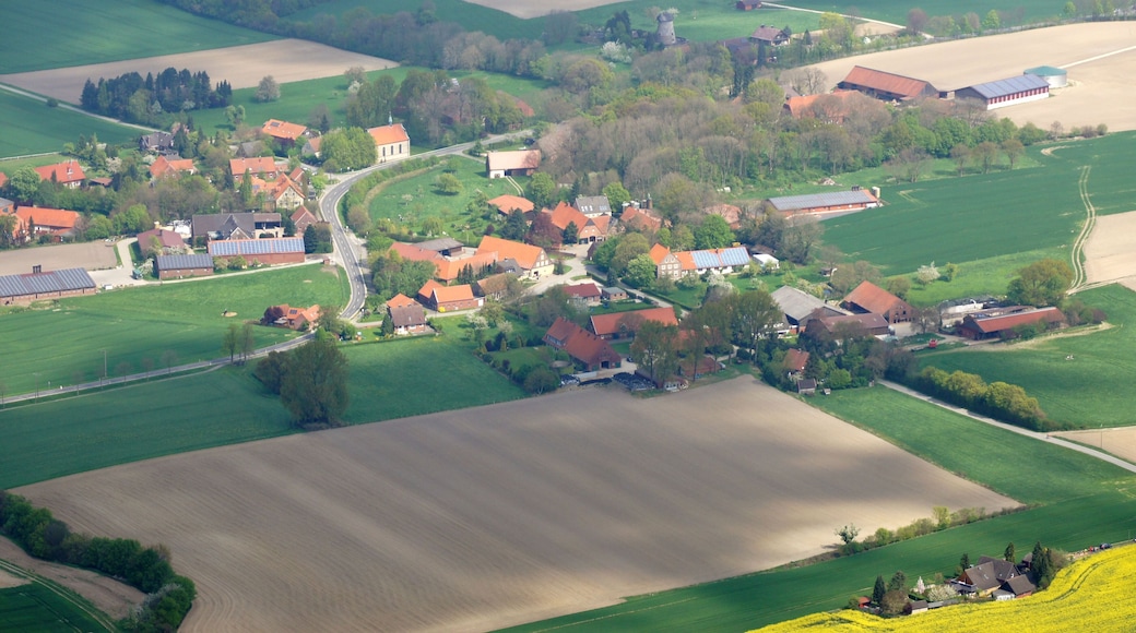 Die Aufnahme entstand während des Münsterland-Fotoflugs am 12. April 2014. This file was uploaded with Commonist.