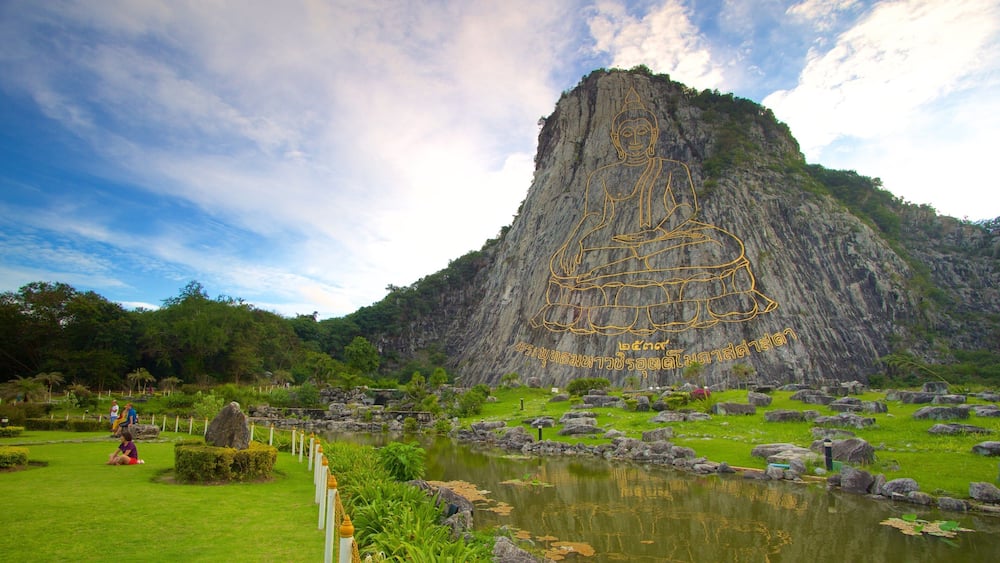 Buddha Mountain which includes mountains and religious elements