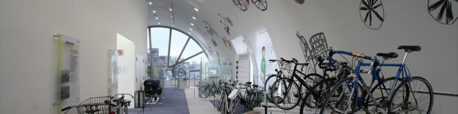 Museu das Bicicletas caracterizando vistas internas