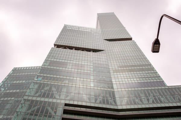 Abeno Harukas featuring a skyscraper