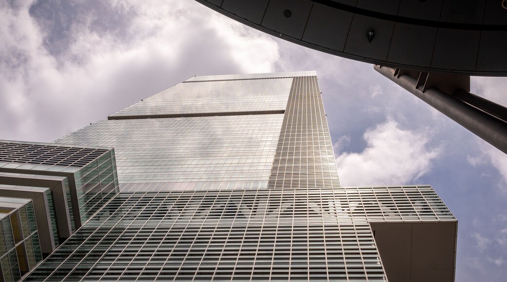 Abeno Harukas featuring a high rise building