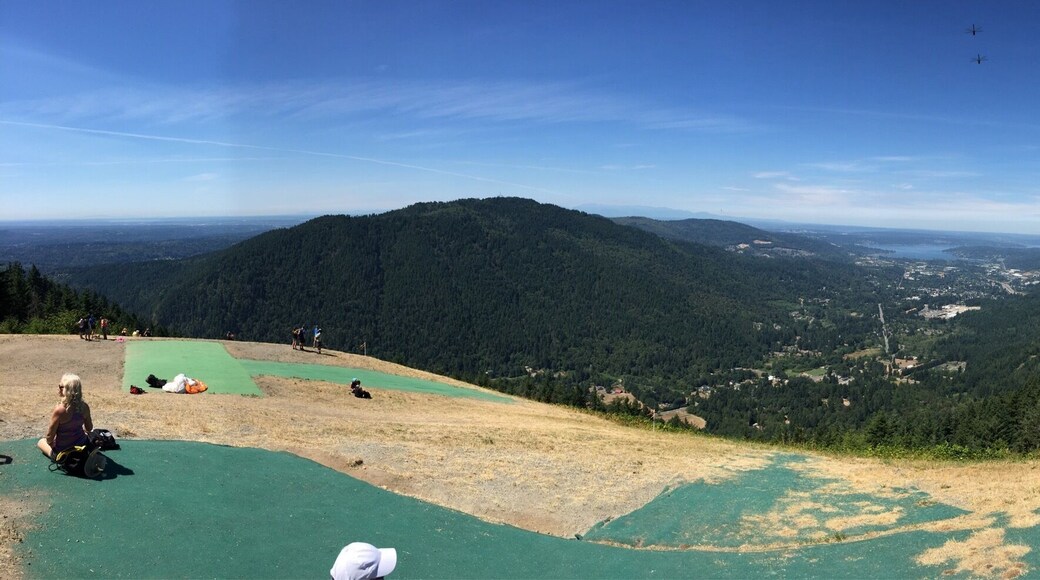 Tiger Mountain West Summit - popular for paragliding and hand gliders launch