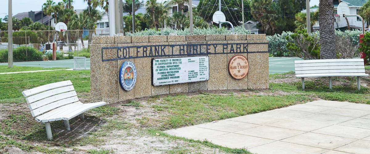 StPeteBeach_HurleyPark_6277266_03
