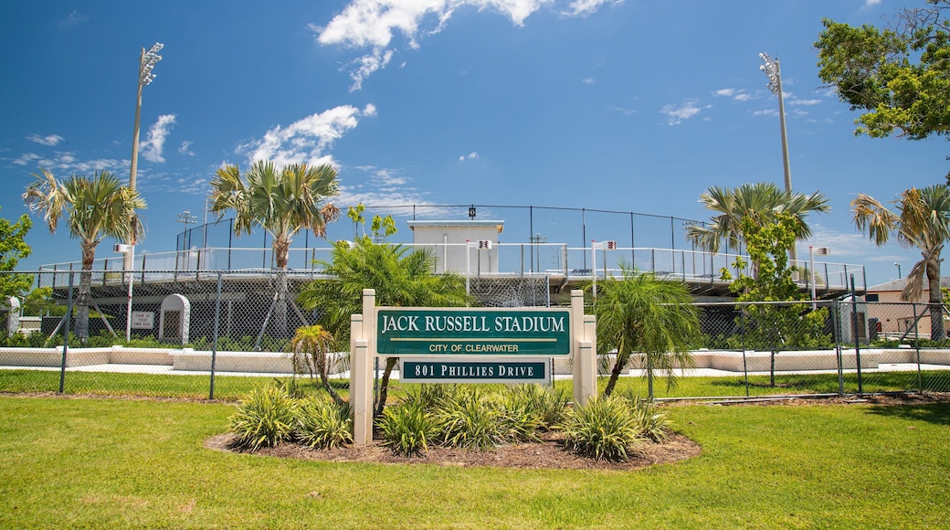 Clearwater showing a garden and signage