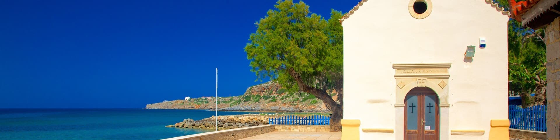 Gerani som omfatter en kirke eller en katedral og religiøse aspekter