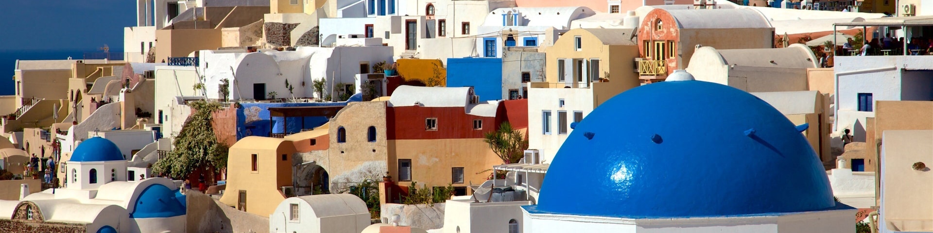 Greece showing a coastal town