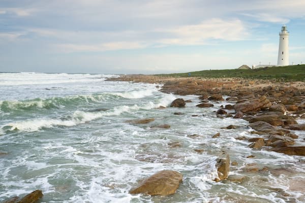Seal Point Lighthouse which includes general coastal views, a lighthouse and rugged coastline