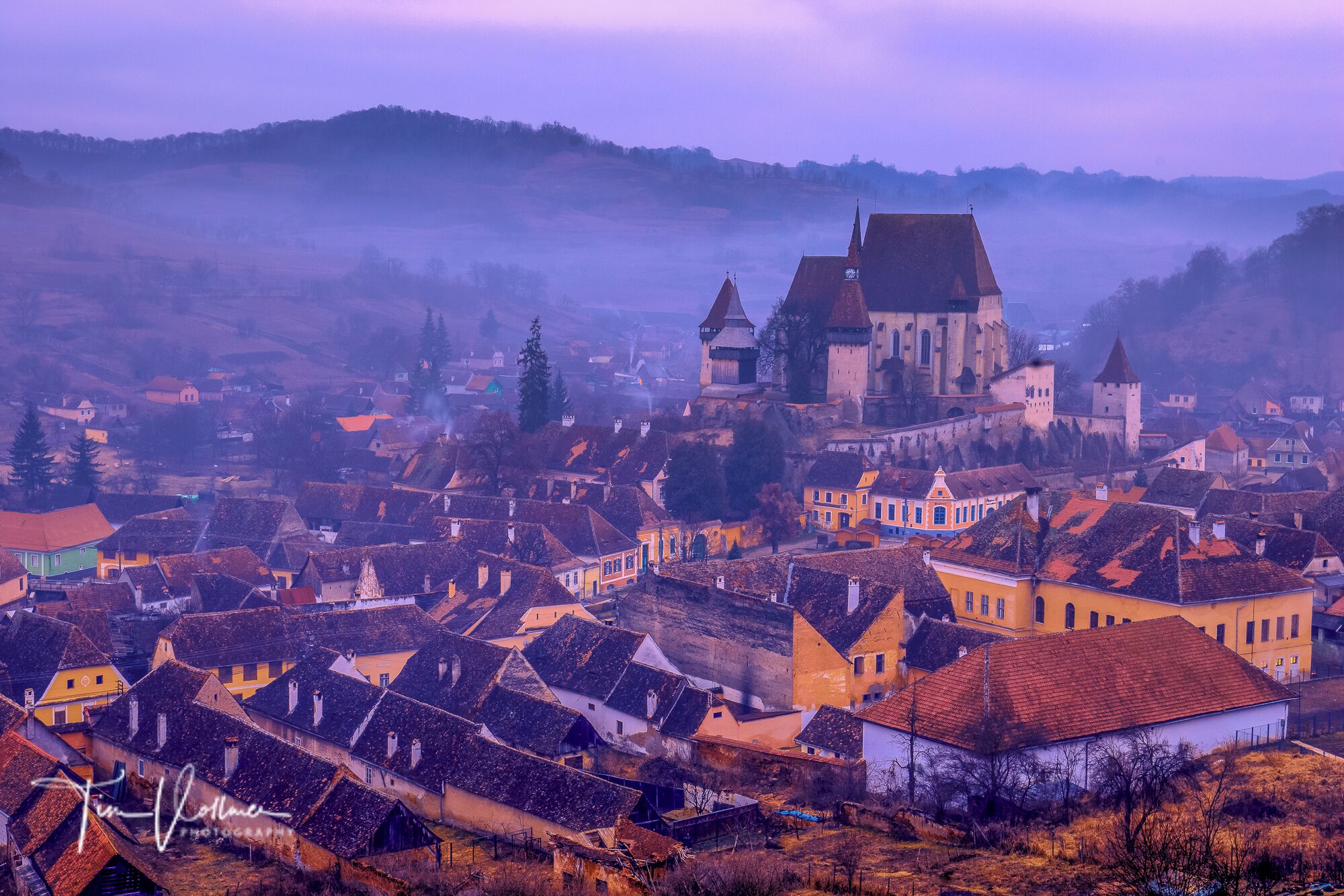 Romania is very interesting for photographers. Thrown back in time. Join my Photo tour through Romania. www.timvollmer.de