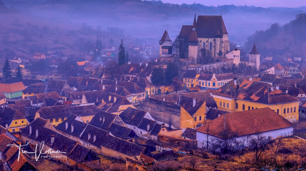 Romania is very interesting for photographers. Thrown back in time. Join my Photo tour through Romania. www.timvollmer.de