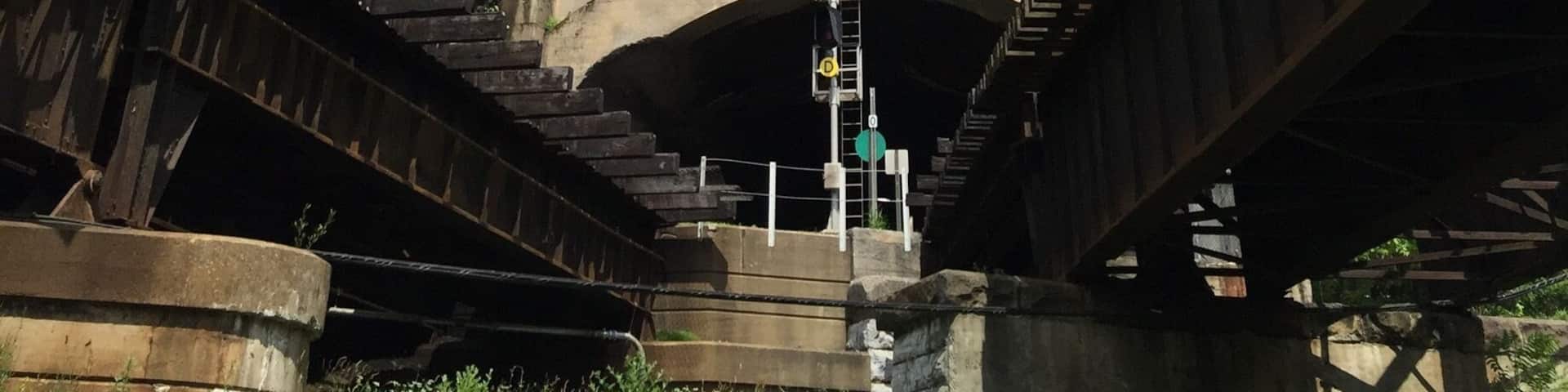 Great spot to start an adventure bike on the C&O tow path at the bridge or hike on the Appalachian trail. Also tour the historic towns buildings/shops/restaurants/bnbs:)