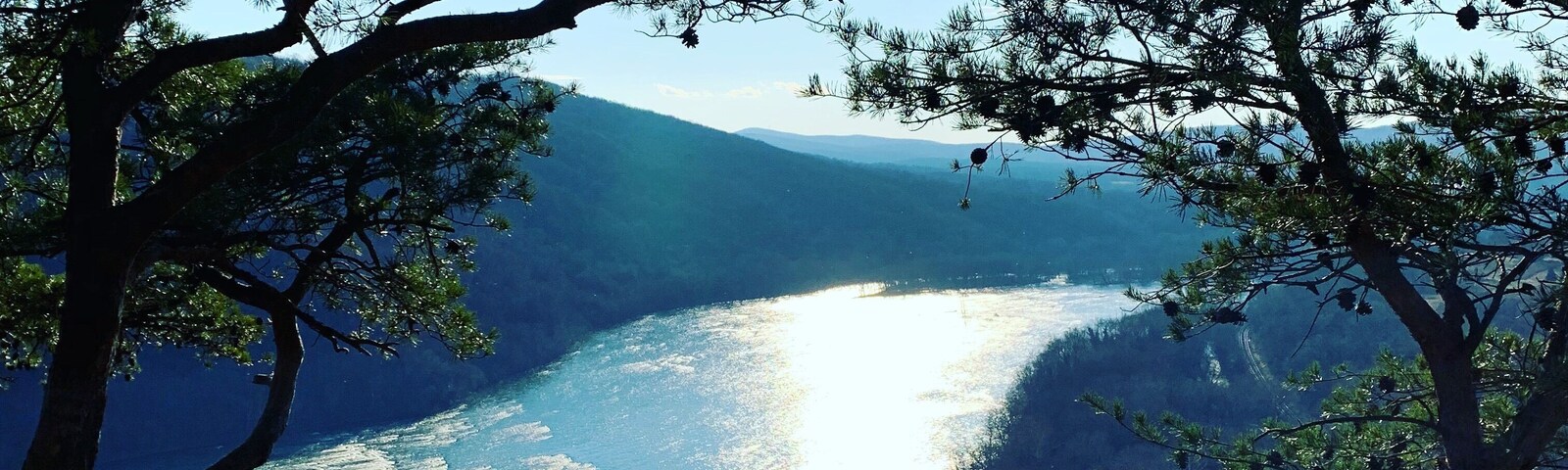 This is a short trail full of switch backs with a stunning view.
#adventure