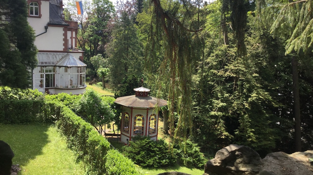 Central perspective from the walls of the "Rudolfstein". Architectural unit of Villa and Park - also a target of the neo-Renaissance.