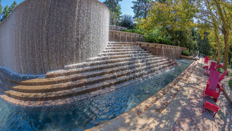 Water Park and modern fountain in Crystal City