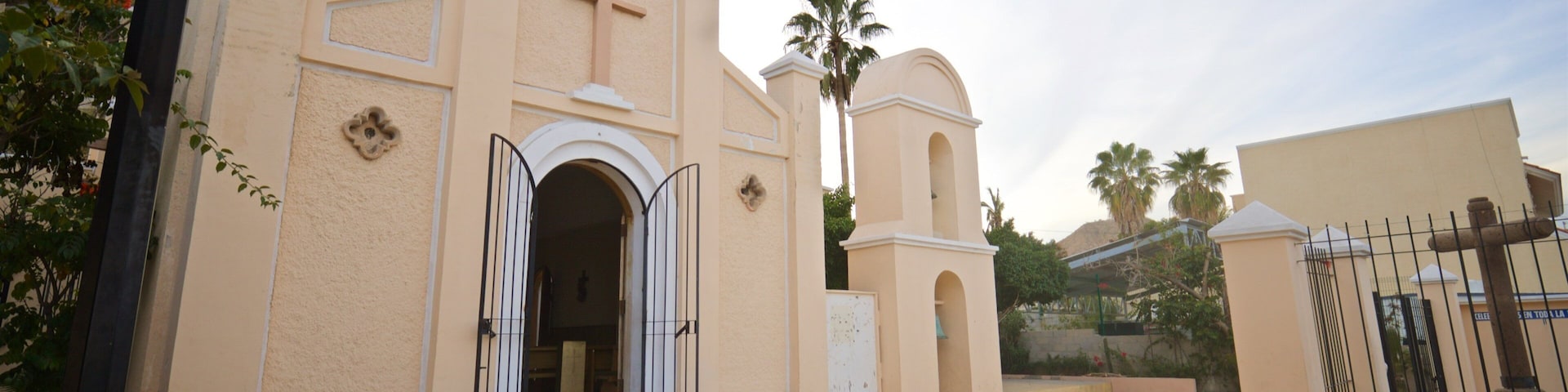 Church of Saint Luke featuring a church or cathedral