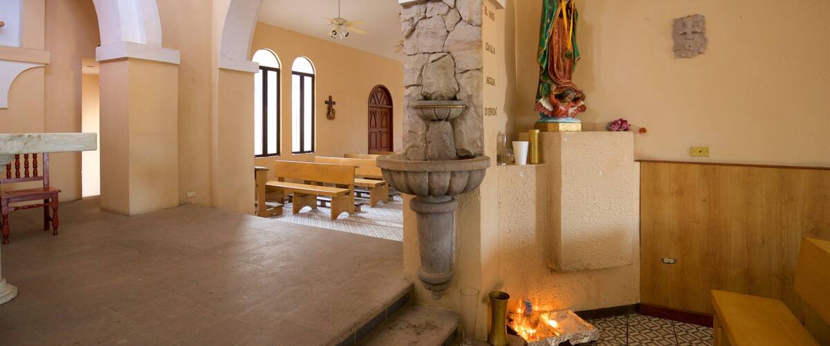 San Lucas Church which includes a church or cathedral, interior views and religious aspects