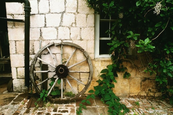 View of the house of Elizabeth Barrett Browning's father, Jamaica