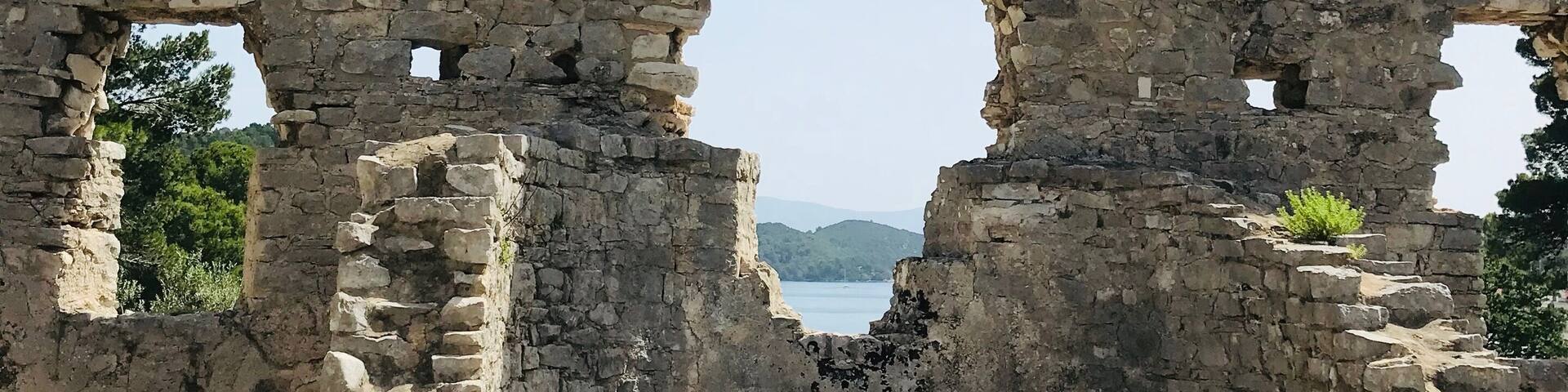 Christian bascilica polace