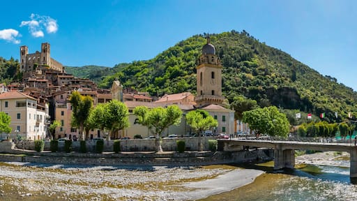 Dolceacqua ( Liguria )