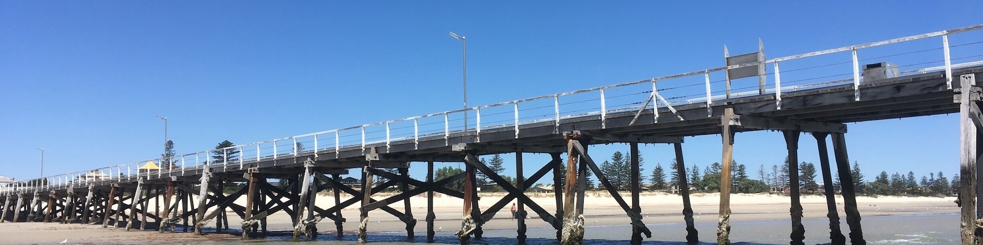 Semaphore in Adelaide is a great place for food,drink and ice cream. Then head to beach and take a walk along the jetty, paddle in the sea or just relax on the beach