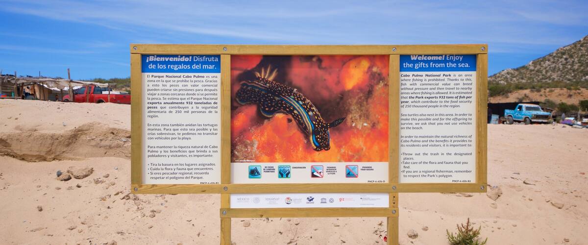 Los Frailes showing signage