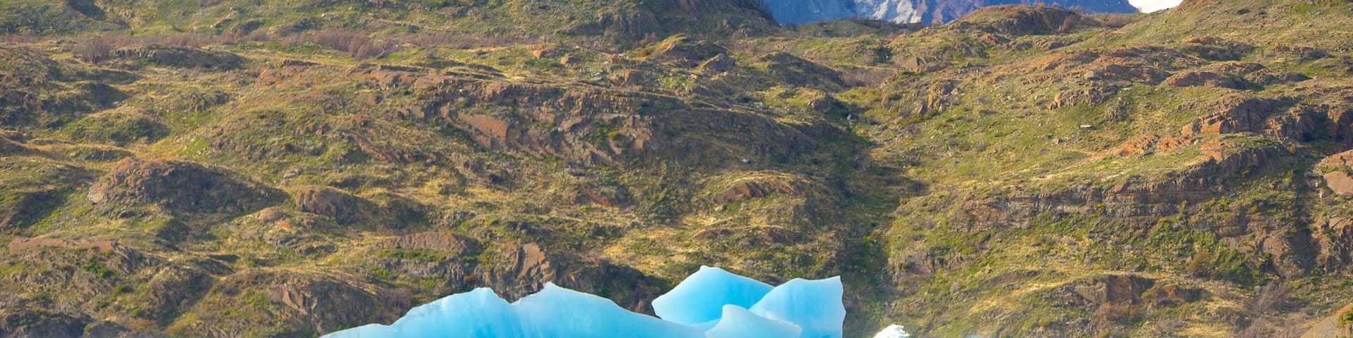 Torres Del Paine showing landscape views, tranquil scenes and mountains