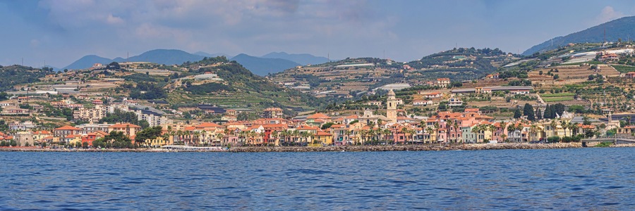 Riva Ligure dal mare