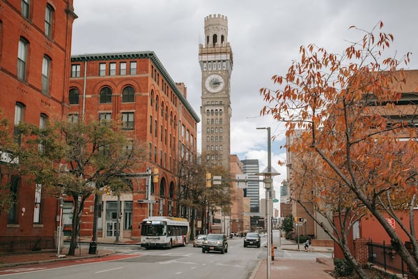 Bromo Seltzer Arts Tower showing a high rise building, heritage architecture and a city